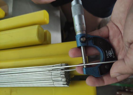 Καλή τιμή ISO 9001 Πιστοποιημένο ERNiCrMo-4 νικελικό καλώδιο συγκόλλησης για συγκόλληση C276 σε απευθείας σύνδεση